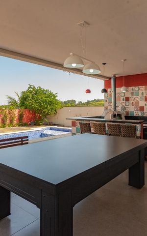 Casa de condomínio à venda com 400m², 5 quartos e 4 vagas Casa de condomínio à venda com 400m², 5 quartos e 4 vagasChurrasqueira