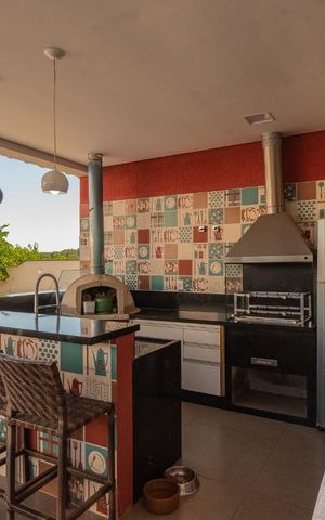Casa de condomínio à venda com 400m², 5 quartos e 4 vagas Casa de condomínio à venda com 400m², 5 quartos e 4 vagasChurrasqueira
