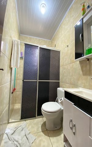 Casa à venda com 200m², 3 quartos e 1 vagaBanheiro