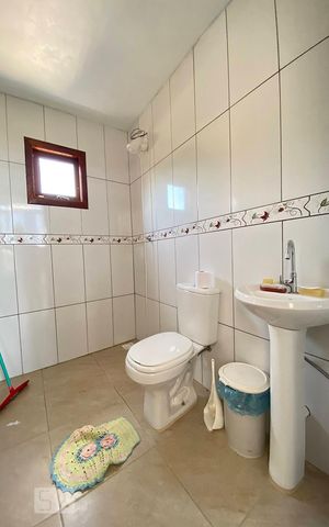 Casa à venda com 200m², 3 quartos e 1 vagaBanheiro 2