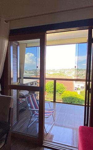 Casa à venda com 200m², 3 quartos e 1 vagaPorta Janela da Sala de Jantar