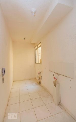 Apartamento à venda com 40m², 2 quartos e 1 vaga Apartamento à venda com 40m², 2 quartos e 1 vagaCozinha e Lavanderia