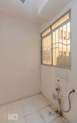 Apartamento à venda com 40m², 2 quartos e 1 vaga Apartamento à venda com 40m², 2 quartos e 1 vagaCozinha e Lavanderia