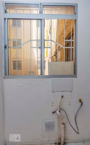 Apartamento à venda com 40m², 2 quartos e 1 vaga Apartamento à venda com 40m², 2 quartos e 1 vagaCozinha e Lavanderia