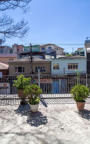 Casa para alugar com 360m², 3 quartos e sem vagaVaranda