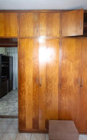 Apartamento à venda com 90m², 4 quartos e sem vagaQuarto 3 - Armários
