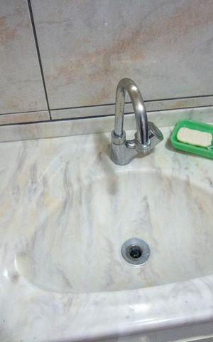 Apartamento à venda com 90m², 4 quartos e sem vagaBanheiro - Torneira