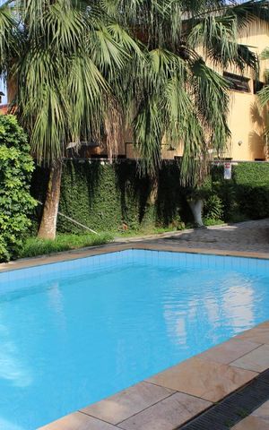 Casa para alugar com 230m², 3 quartos e 2 vagasÁrea comum - Piscina