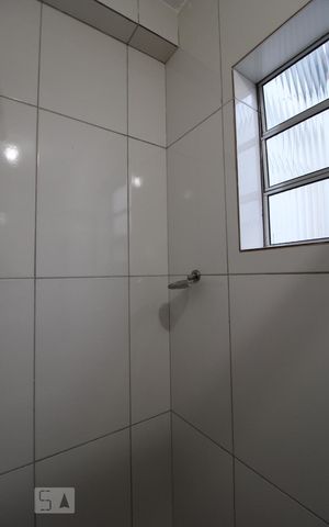 Casa para alugar com 80m², 3 quartos e sem vagaBanheiro