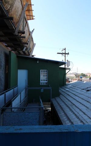 Casa para alugar com 80m², 3 quartos e sem vagavaranda