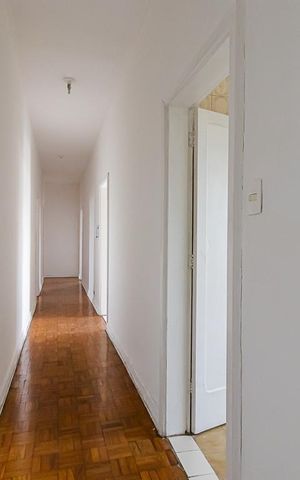 Apartamento para alugar com 114m², 2 quartos e sem vaga Apartamento para alugar com 114m², 2 quartos e sem vagaCorredor