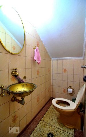 Casa à venda com 175m², 3 quartos e 2 vagasLavabo