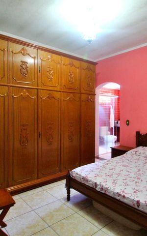 Casa à venda com 175m², 3 quartos e 2 vagasQuarto Suíte