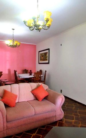 Casa à venda com 175m², 3 quartos e 2 vagasSala