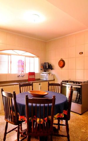 Casa à venda com 175m², 3 quartos e 2 vagasCozinha