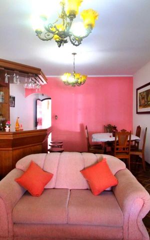 Casa à venda com 175m², 3 quartos e 2 vagasSala