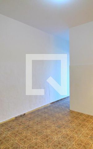 Casa para alugar com 65m², 2 quartos e 1 vagaSala