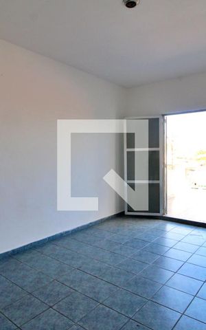 Casa para alugar com 65m², 2 quartos e 1 vagaQuarto 1