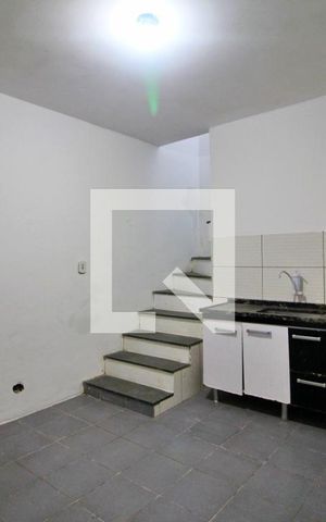 Casa para alugar com 65m², 2 quartos e 1 vagaCozinha