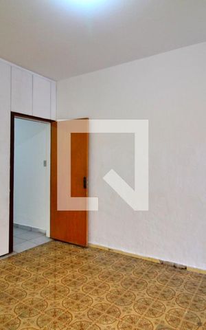 Casa para alugar com 65m², 2 quartos e 1 vagaSala