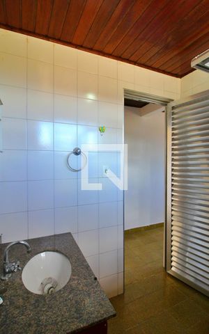 Casa para alugar com 200m², 2 quartos e 1 vagaBanheiro da Suíte
