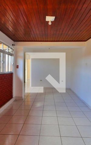 Casa para alugar com 200m², 2 quartos e 1 vagaSala