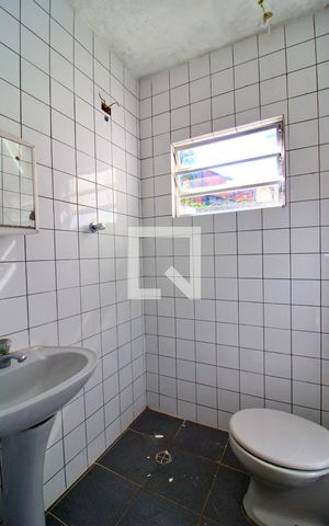 Casa para alugar com 200m², 2 quartos e 1 vagaBanheiro de Serviço