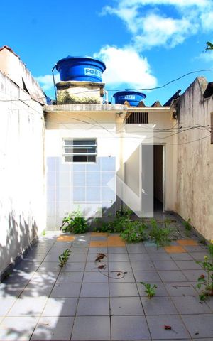 Casa para alugar com 200m², 2 quartos e 1 vagaQuintal
