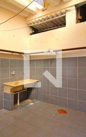 Casa para alugar com 200m², 2 quartos e 1 vagaÁrea de Serviço