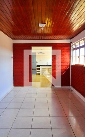 Casa para alugar com 200m², 2 quartos e 1 vagaSala