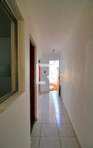 Casa para alugar com 200m², 2 quartos e 1 vagaCorredor