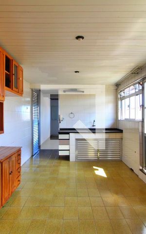 Casa para alugar com 200m², 2 quartos e 1 vagaCozinha
