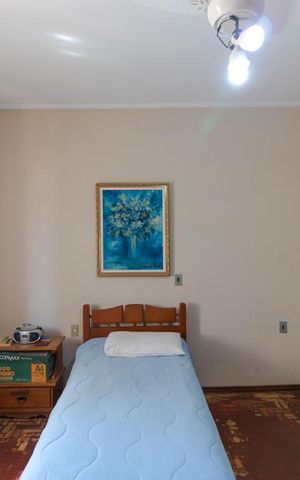 Casa à venda com 193m², 4 quartos e 5 vagas Casa à venda com 193m², 4 quartos e 5 vagasQuarto 02