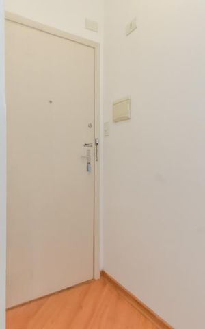 Apartamento à venda com 54m², 1 quarto e sem vaga Apartamento à venda com 54m², 1 quarto e sem vagaEntrada