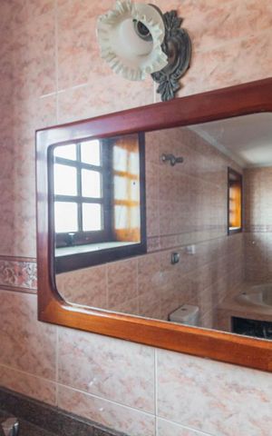 Casa à venda com 227m², 3 quartos e 4 vagas Casa à venda com 227m², 3 quartos e 4 vagasBanheiro da Suite - Espelho