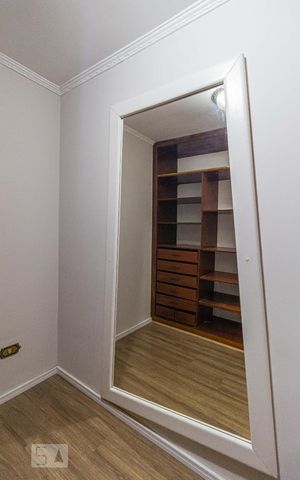 Casa à venda com 227m², 3 quartos e 4 vagas Casa à venda com 227m², 3 quartos e 4 vagasSuite - Closet