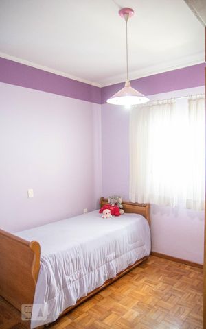 Casa à venda com 181m², 4 quartos e 5 vagas Casa à venda com 181m², 4 quartos e 5 vagasQuarto 2