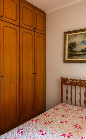 Casa à venda com 458m², 4 quartos e 8 vagas Casa à venda com 458m², 4 quartos e 8 vagasQuarto de Serviço