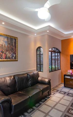 Casa à venda com 500m², 3 quartos e 4 vagasSala