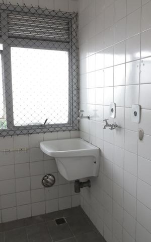 Apartamento para alugar com 47m², 2 quartos e 1 vagaArea de serviço 