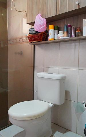 Casa de condomínio à venda com 159m², 3 quartos e 2 vagasBanheiro