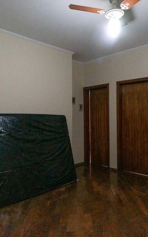 Casa à venda com 250m², 3 quartos e 4 vagasHall das Suítes