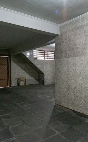 Casa à venda com 250m², 3 quartos e 4 vagasGaragem
