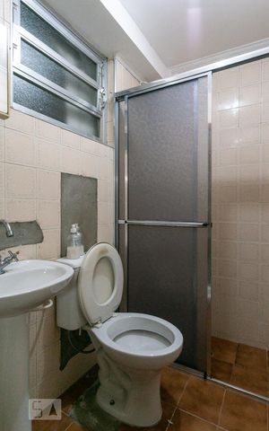 Casa à venda com 250m², 3 quartos e 4 vagasBanheiro 
