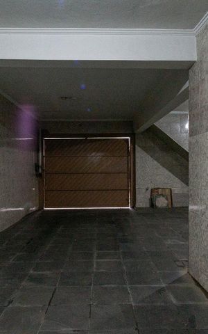 Casa à venda com 250m², 3 quartos e 4 vagasGaragem
