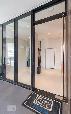 Apartamento à venda com 66m², 2 quartos e 1 vagaEntrada do bloco