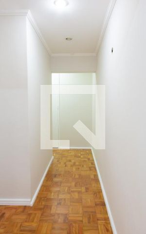 Apartamento para alugar com 106m², 3 quartos e 1 vaga Apartamento para alugar com 106m², 3 quartos e 1 vagaCloset da suíte