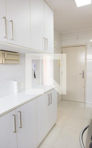 Apartamento para alugar com 106m², 3 quartos e 1 vaga Apartamento para alugar com 106m², 3 quartos e 1 vagaCozinha