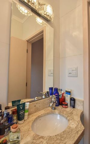 Casa à venda com 120m², 2 quartos e 2 vagasBanheiro Suíte 01