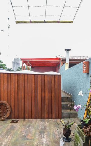 Casa à venda com 120m², 2 quartos e 2 vagasÔfuro